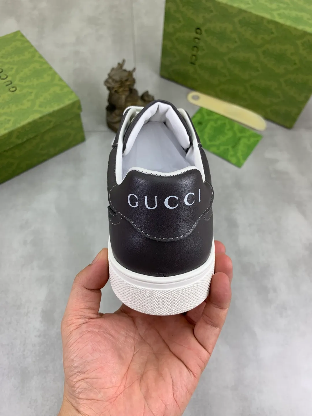Men's shoes 💰P420 💰[New style]🆘 The latest model from Gucci GUCCI official website🎁Classic casual and fashionable men's shoes👟Best model💥The style is simple and elegant, exclusive for trendy men. Unique official website latest brand elements👑Gucci original decoration, fashionable and generous, original soft calfskin fabric➕Comfortable soft first-layer pigskin lining ✅The official website specifies the wear-resistant casual outsole, the classic model is taken in kind🎬Color: 4️⃣colors available😍Number: 38-44